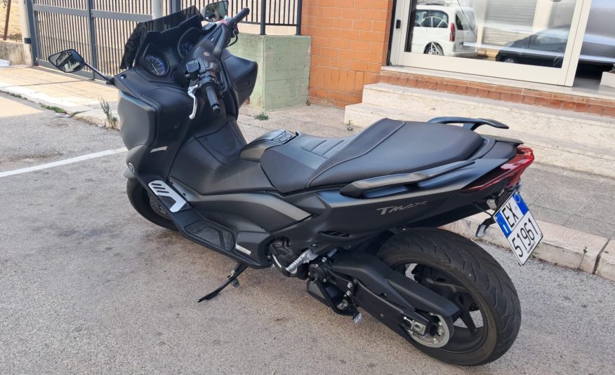 Yamaha T-Max 560 Tech Max