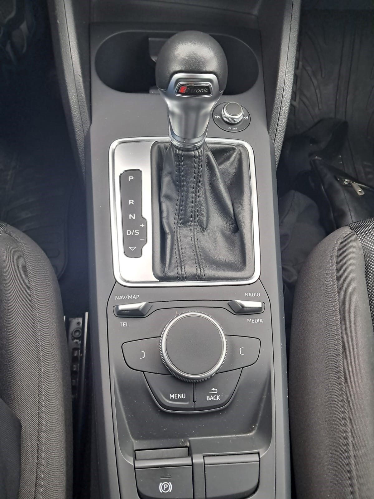 Audi Q2 30 TDI S tronic Admired (IVA ESPOSTA)