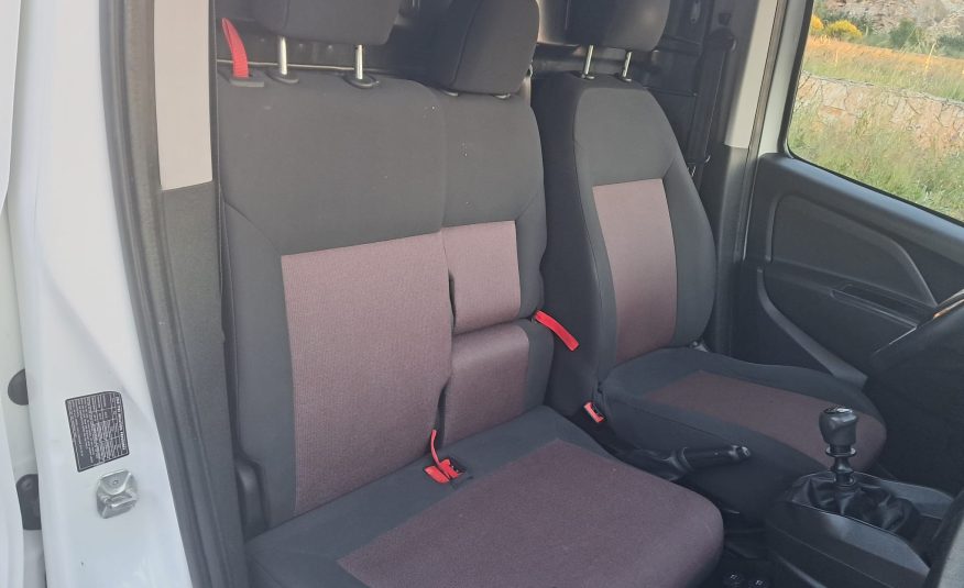 Fiat Doblò Cargo 3 Posti