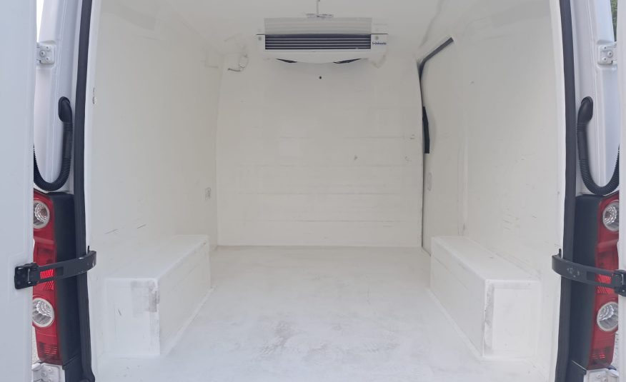 Volkswagen Crafter (Coibentato con figo)