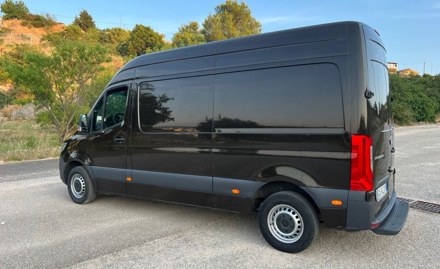 Mercedes Benz Sprinter (IVA ESPOSTA)