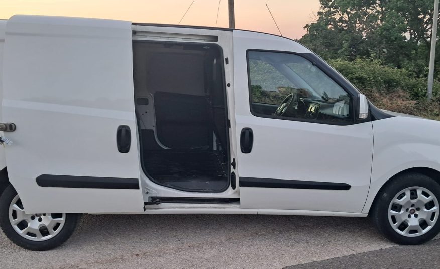 Fiat Doblo Doblò 1.6 MJT 120CV S&S Lounge Maxi (IVA ESPOSTA)