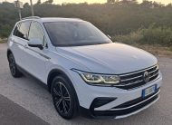 Volkswagen Tiguan 2.0 TDI 150 CV SCR DSG R-Line (IVA ESPOSTA)
