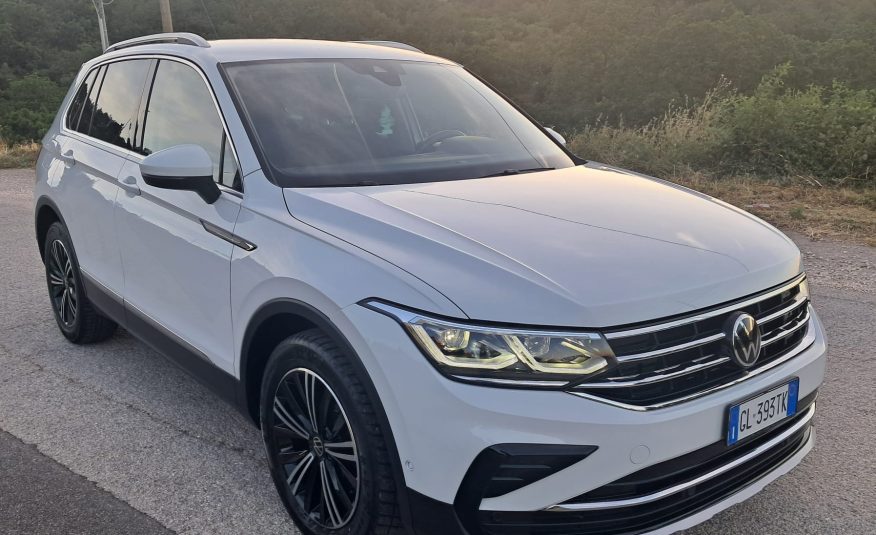 Volkswagen Tiguan 2.0 TDI 150 CV SCR DSG R-Line (IVA ESPOSTA)
