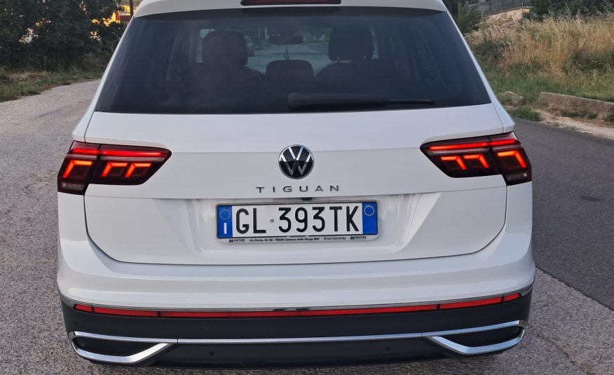 Volkswagen Tiguan 2.0 TDI 150 CV SCR DSG R-Line (IVA ESPOSTA)