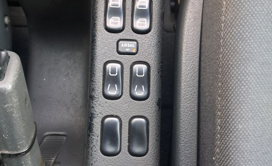 Mercedes Benz Vaneo 1.7 CDI (Trasporto disabili)