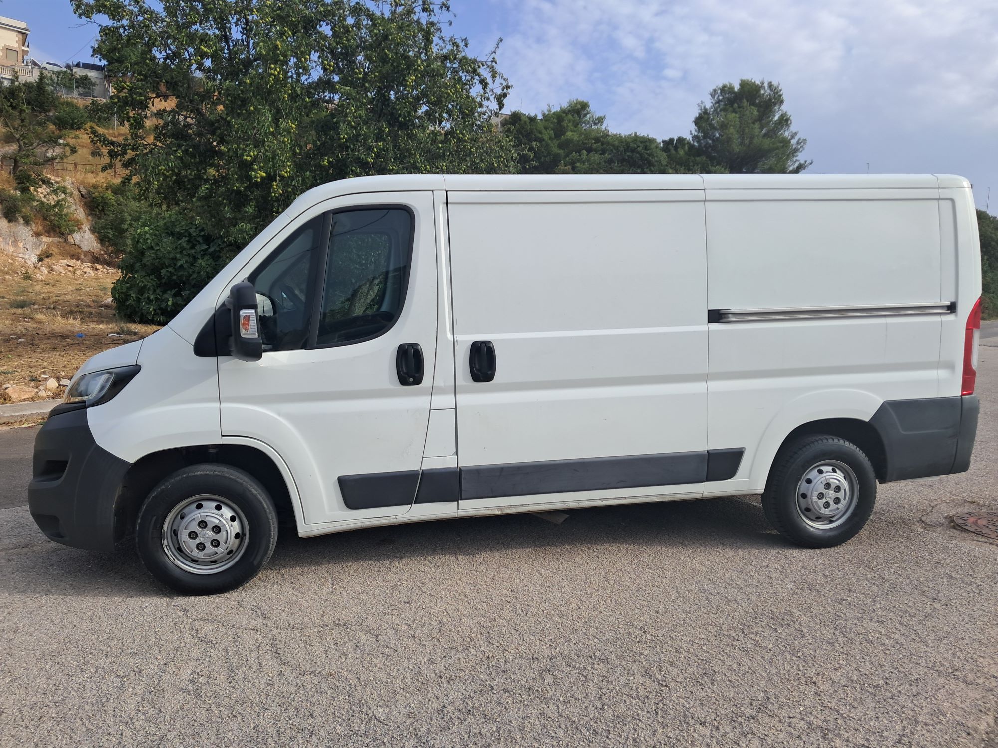 Peugeot Boxer (doppia porta laterale)