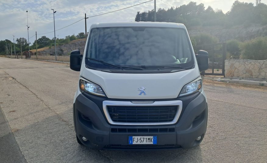 Peugeot Boxer (doppia porta laterale)