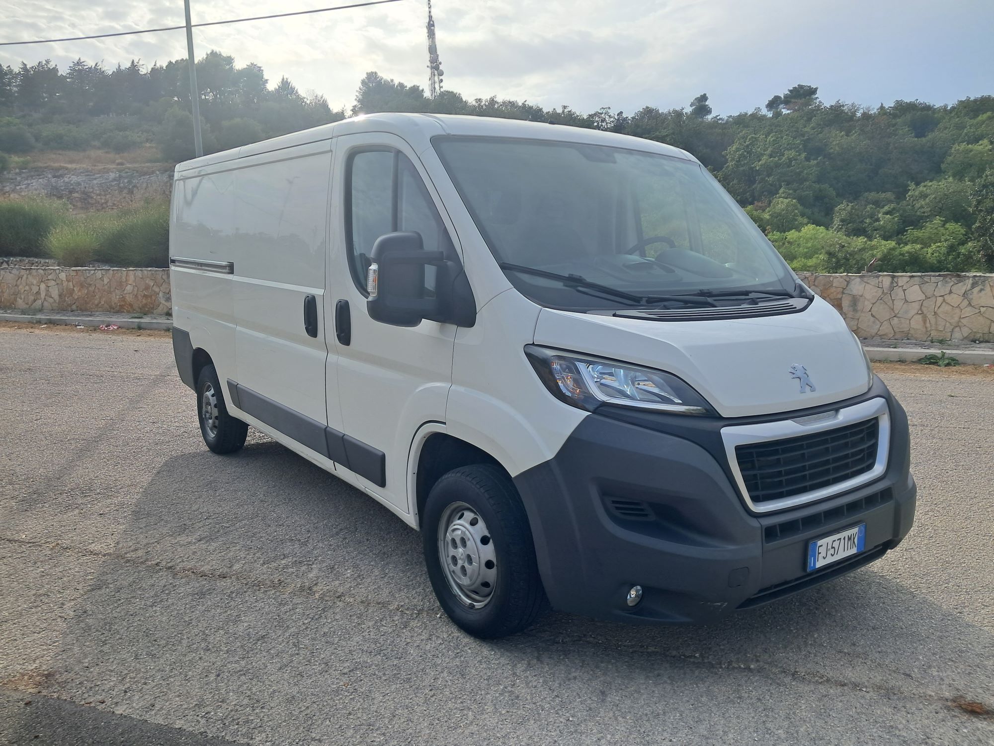 Peugeot Boxer (doppia porta laterale)