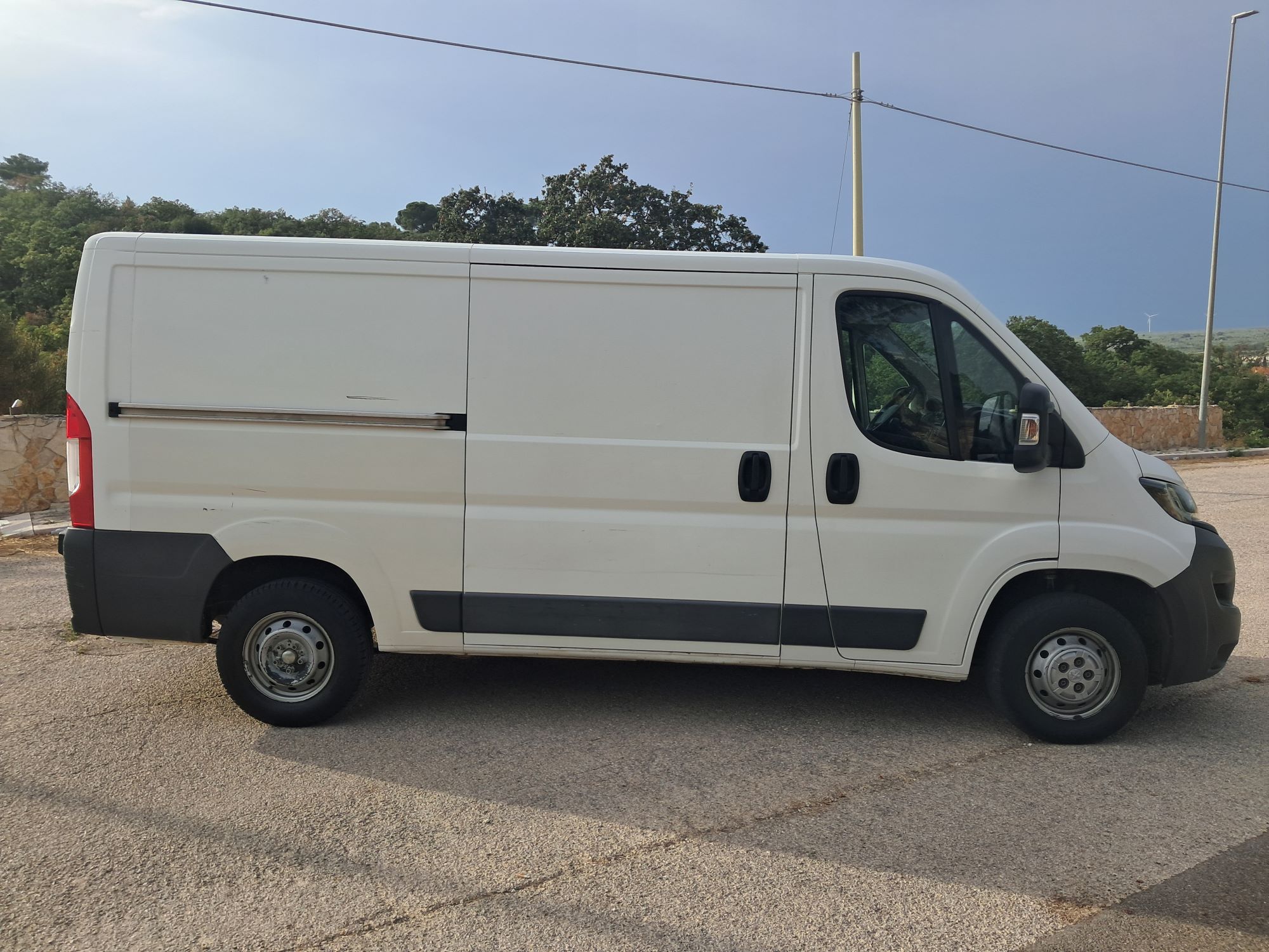 Peugeot Boxer (doppia porta laterale)