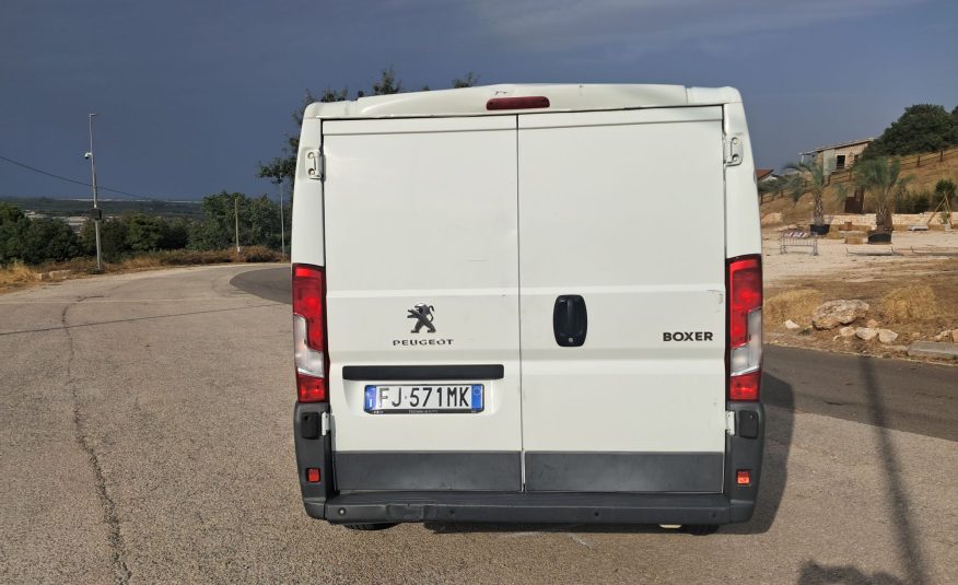 Peugeot Boxer (doppia porta laterale)