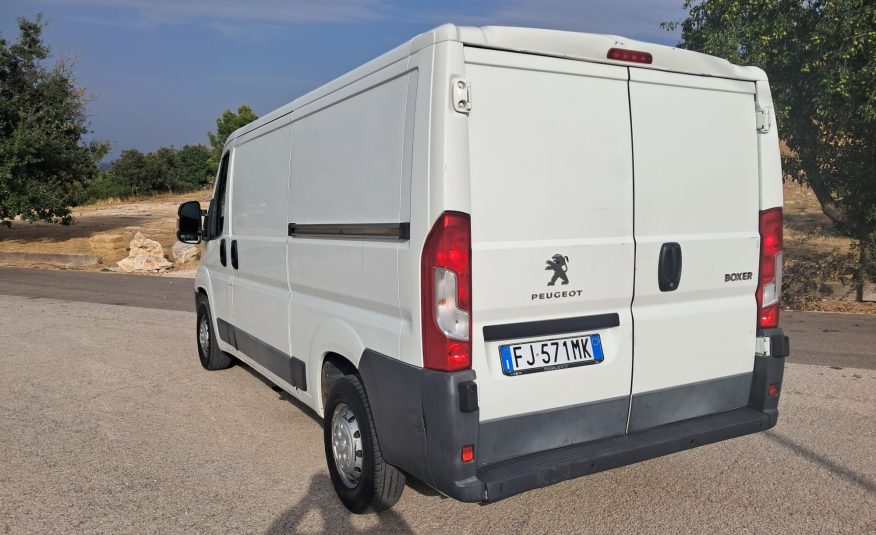 Peugeot Boxer (doppia porta laterale)
