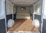 Peugeot Boxer (doppia porta laterale)