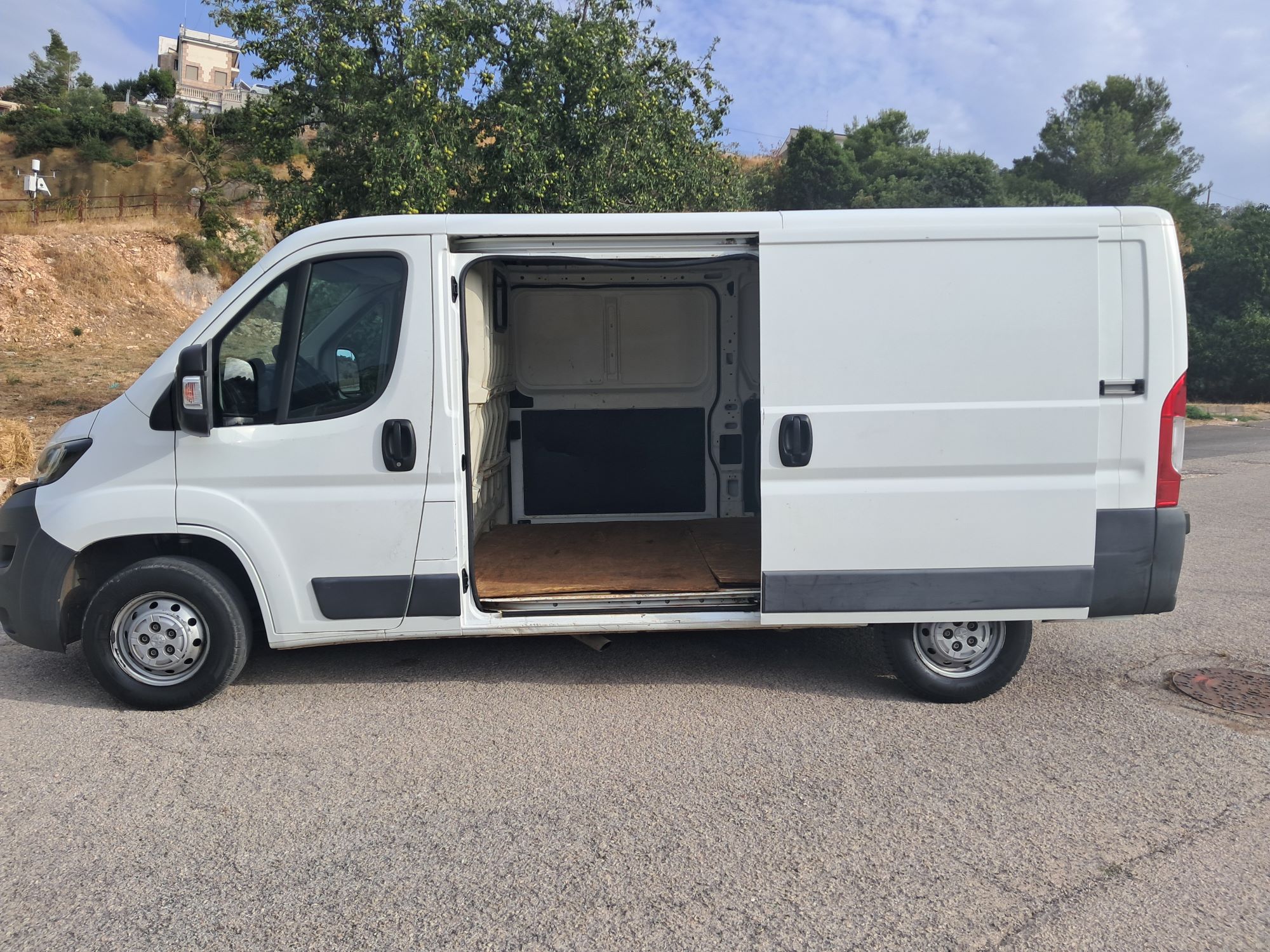 Peugeot Boxer (doppia porta laterale)