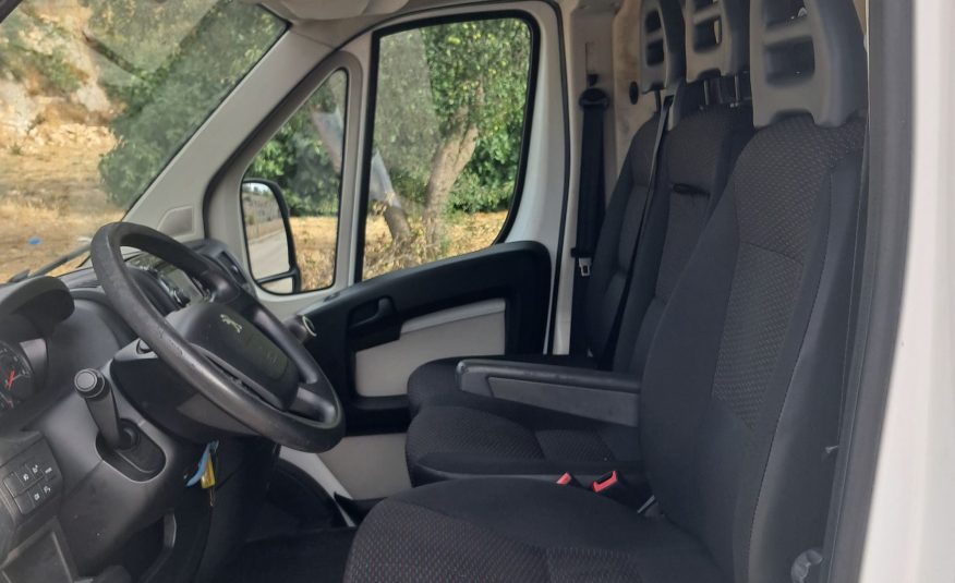 Peugeot Boxer (doppia porta laterale)