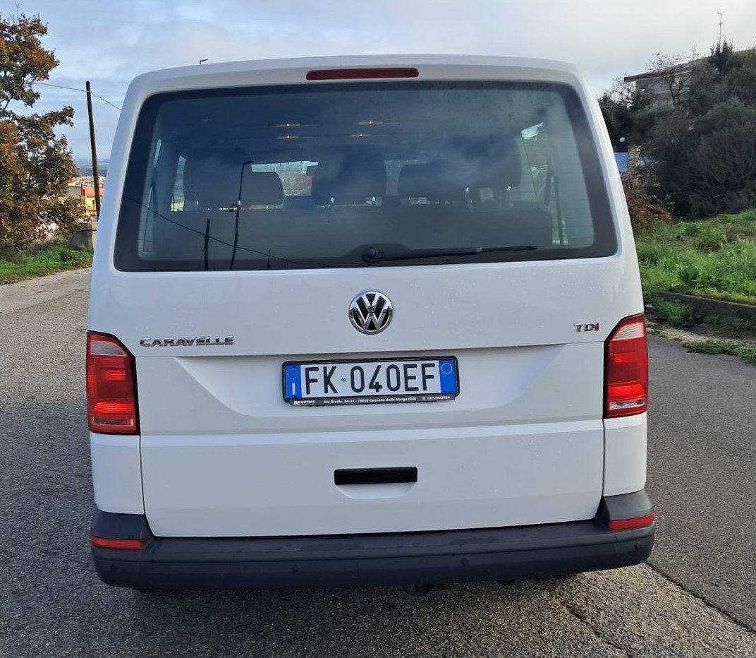 Volkswagen Caravelle 2.0 TDI – 9 posti (Iva Esposta)