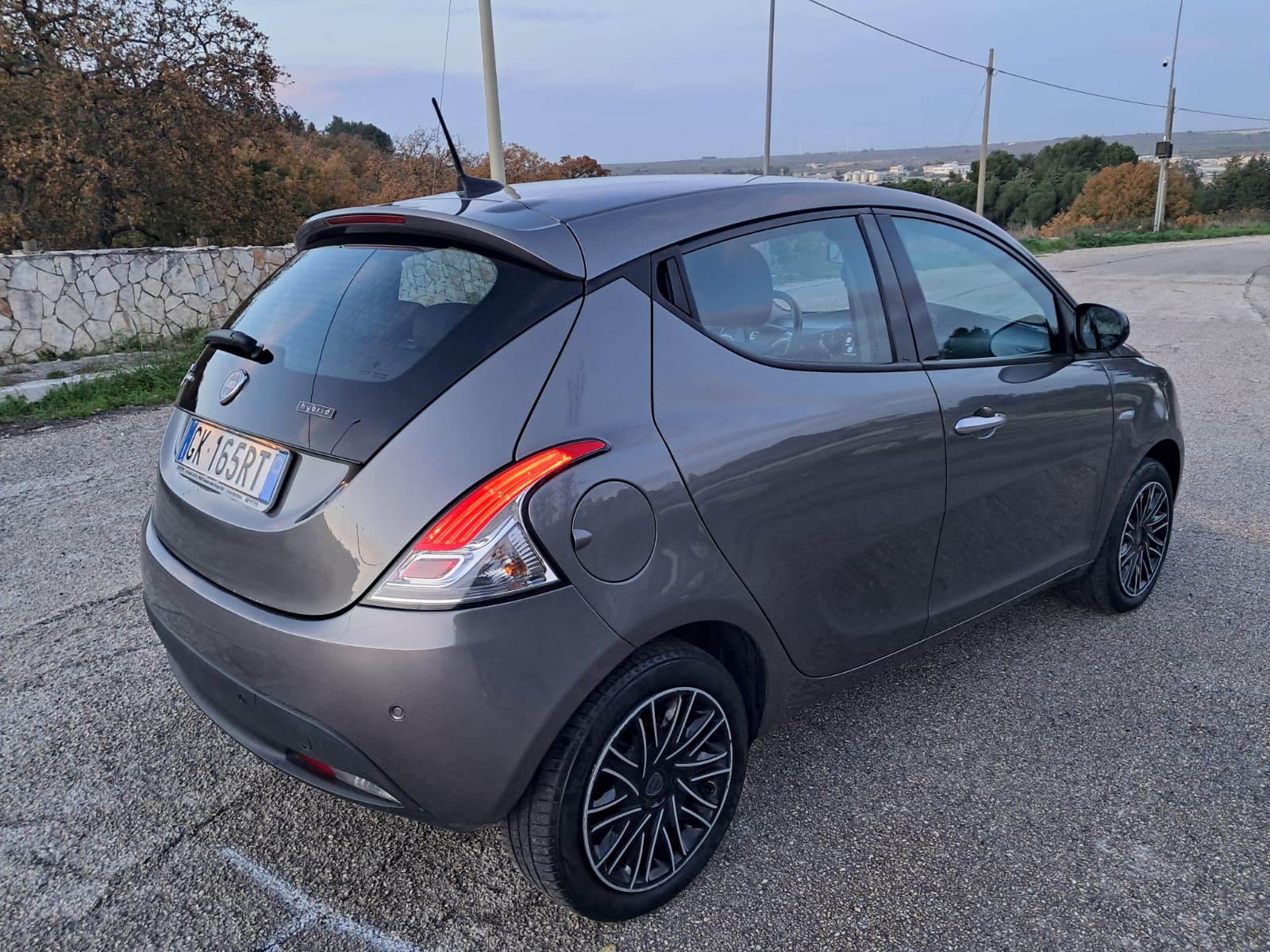 Lancia Ypsilon 1.0 FireFly 70cv S&S Hybrid GOLD (Iva Esposta)