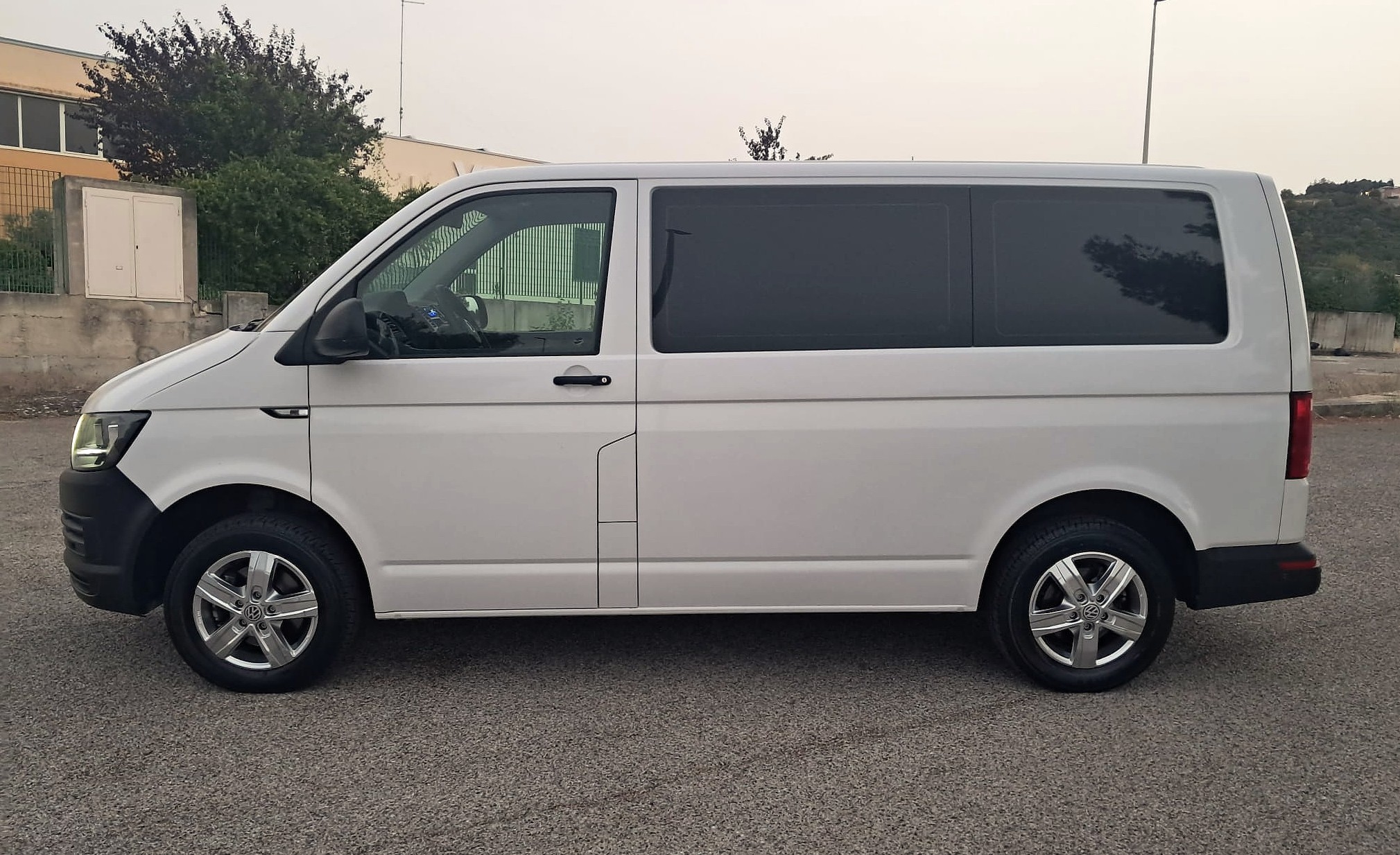 Volkswagen Caravelle 2.0 TDI 150 CV DSG PC Comfortline – 9 posti (Iva Esposta)