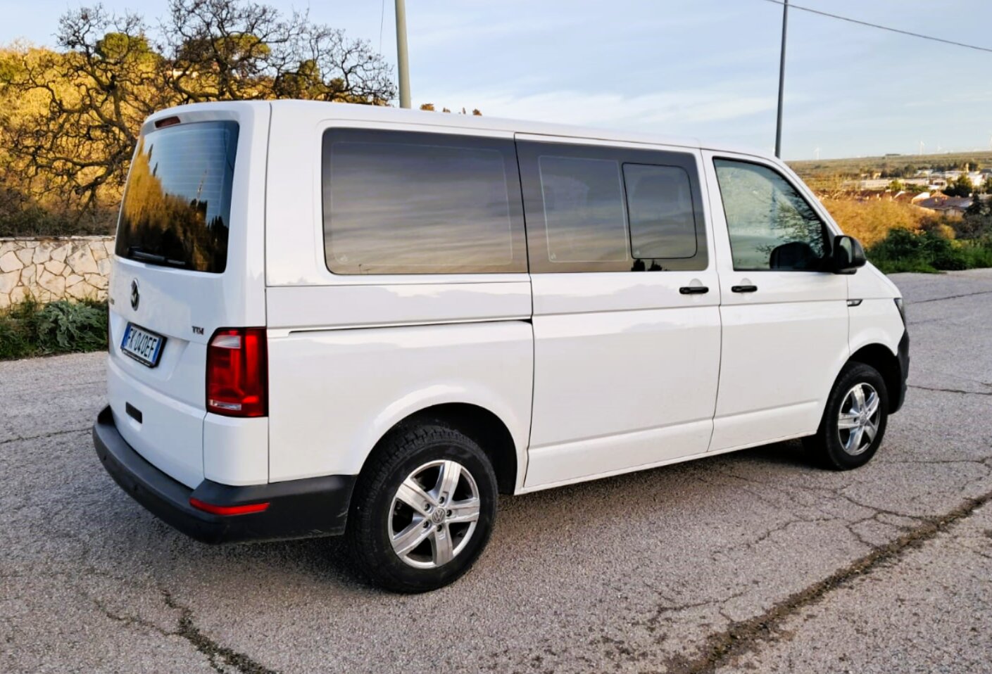 Volkswagen Caravelle 2.0 TDI – 9 posti (Iva Esposta)