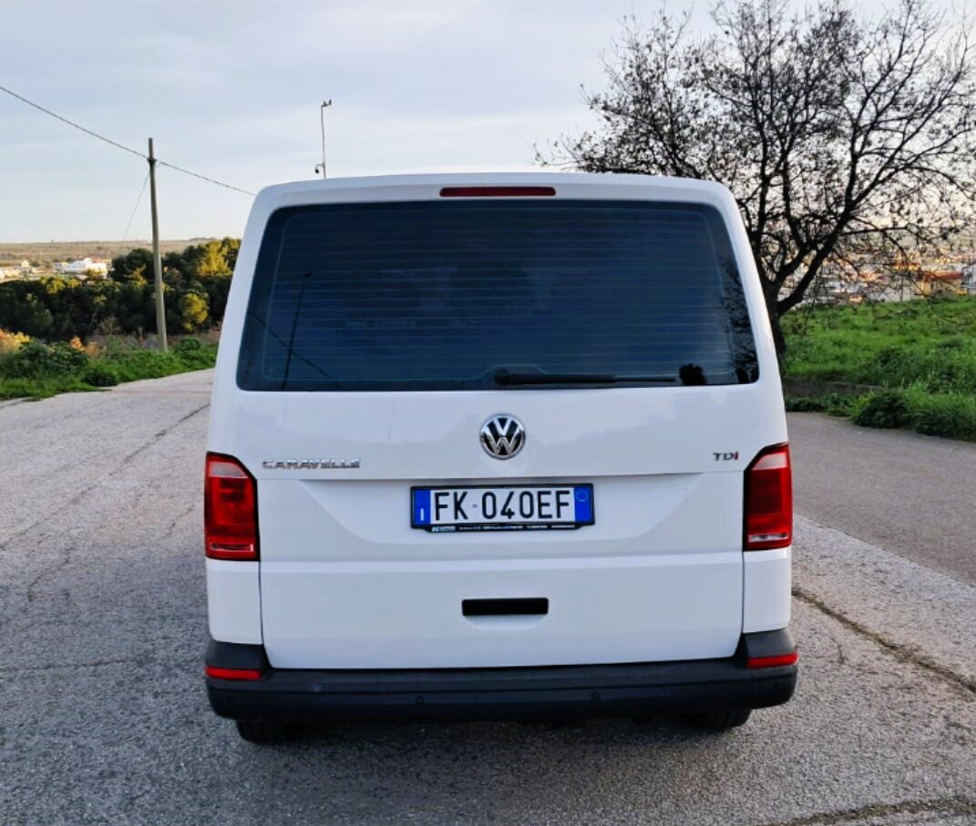 Volkswagen Caravelle 2.0 TDI – 9 posti (Iva Esposta)