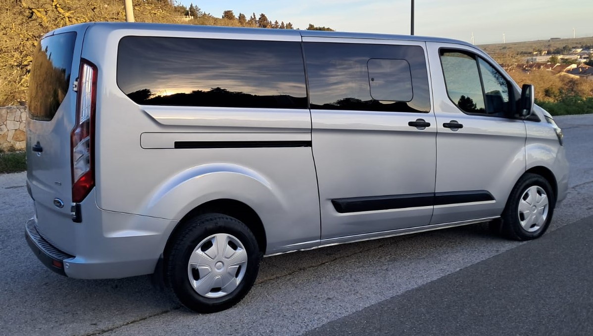 Ford Transit Custom 2.0 TDCi 130 cv 320 L2H1 ( 9 POSTI)