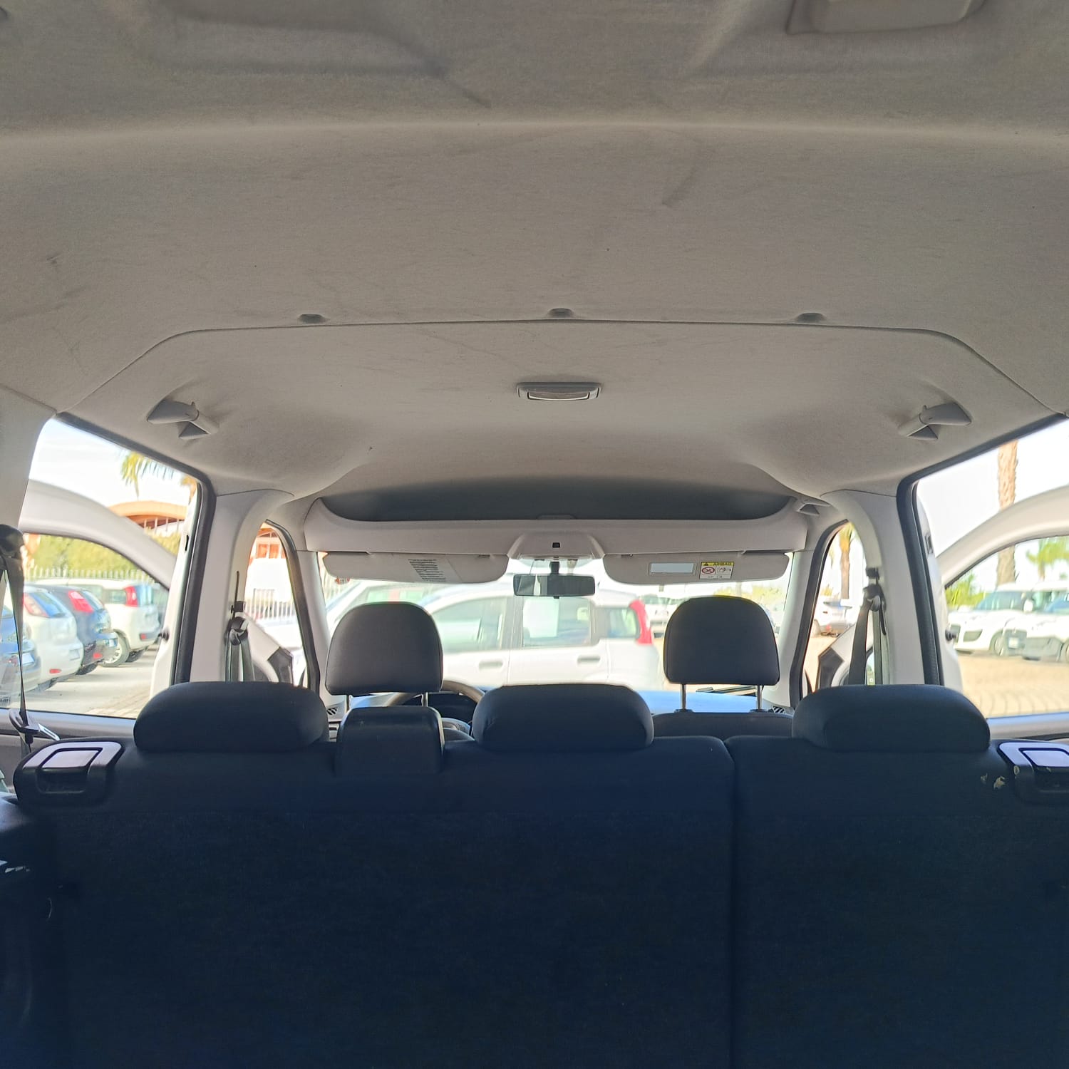 Fiat Doblò1.3 MTJ Autocarro con gancio traino N1 5 posti