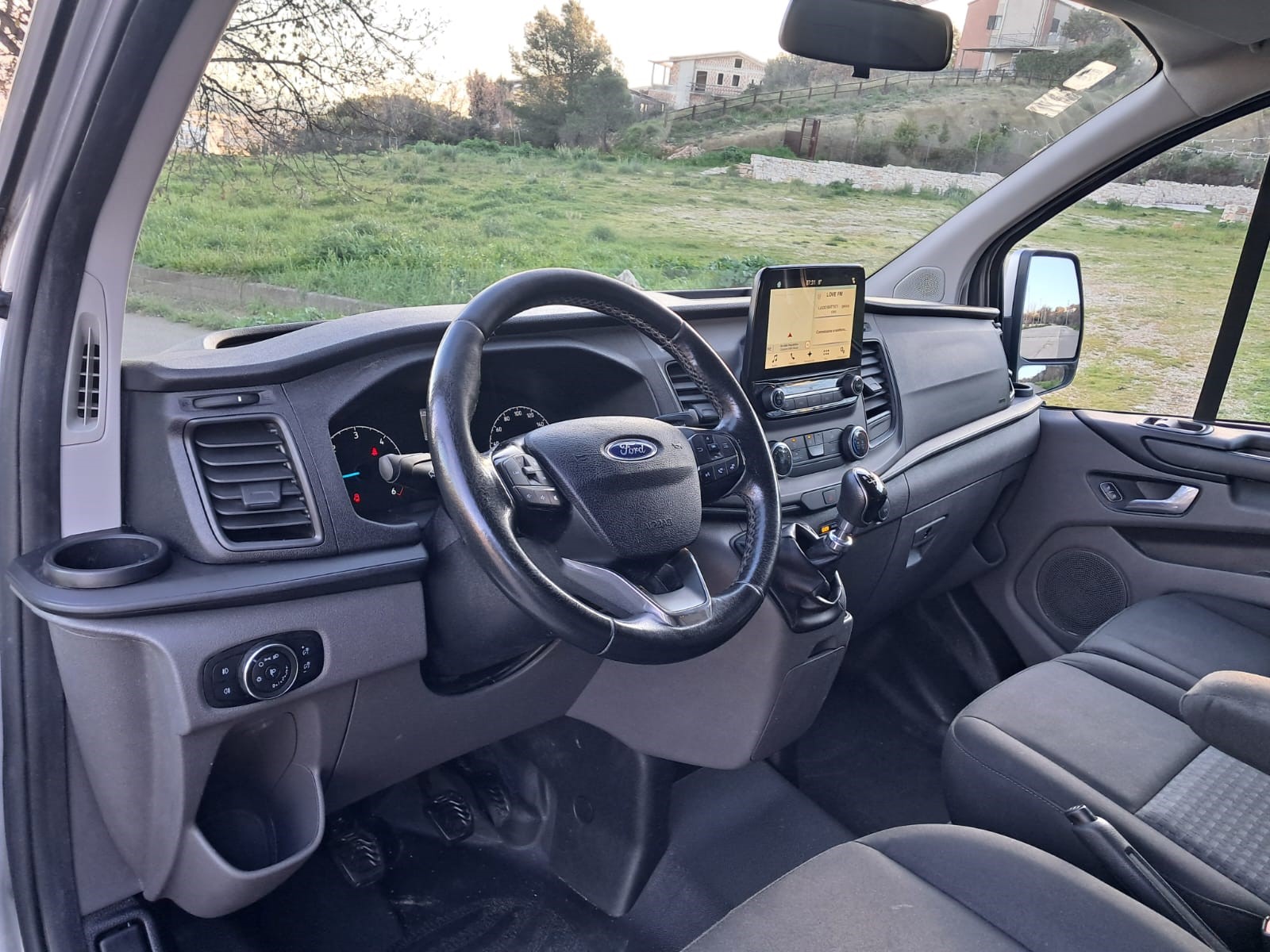 Ford Transit Custom 2.0 TDCi 130 cv 320 L2H1 ( 9 POSTI)