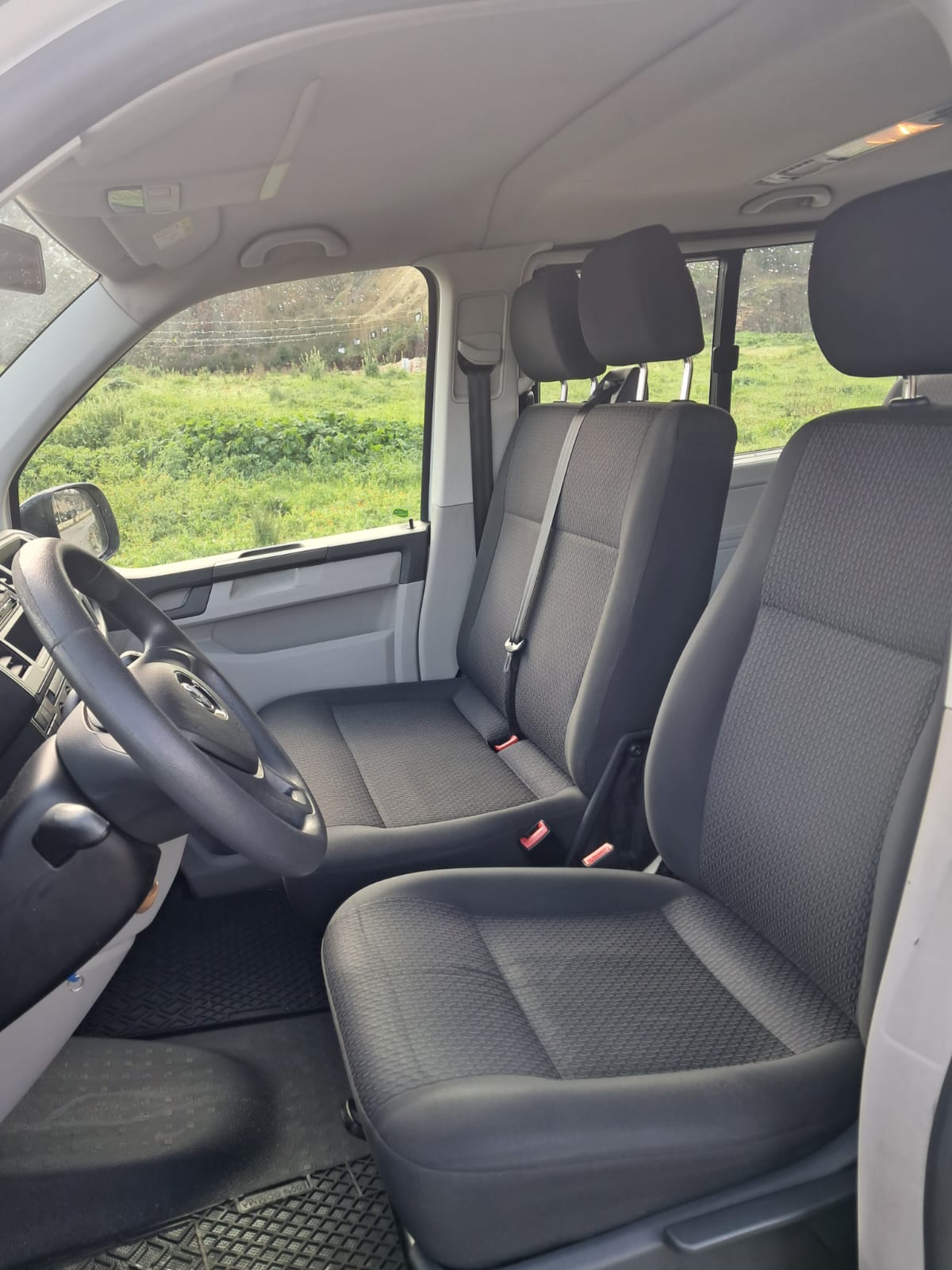 Volkswagen Caravelle 2.0 TDI – 9 posti (Iva Esposta)