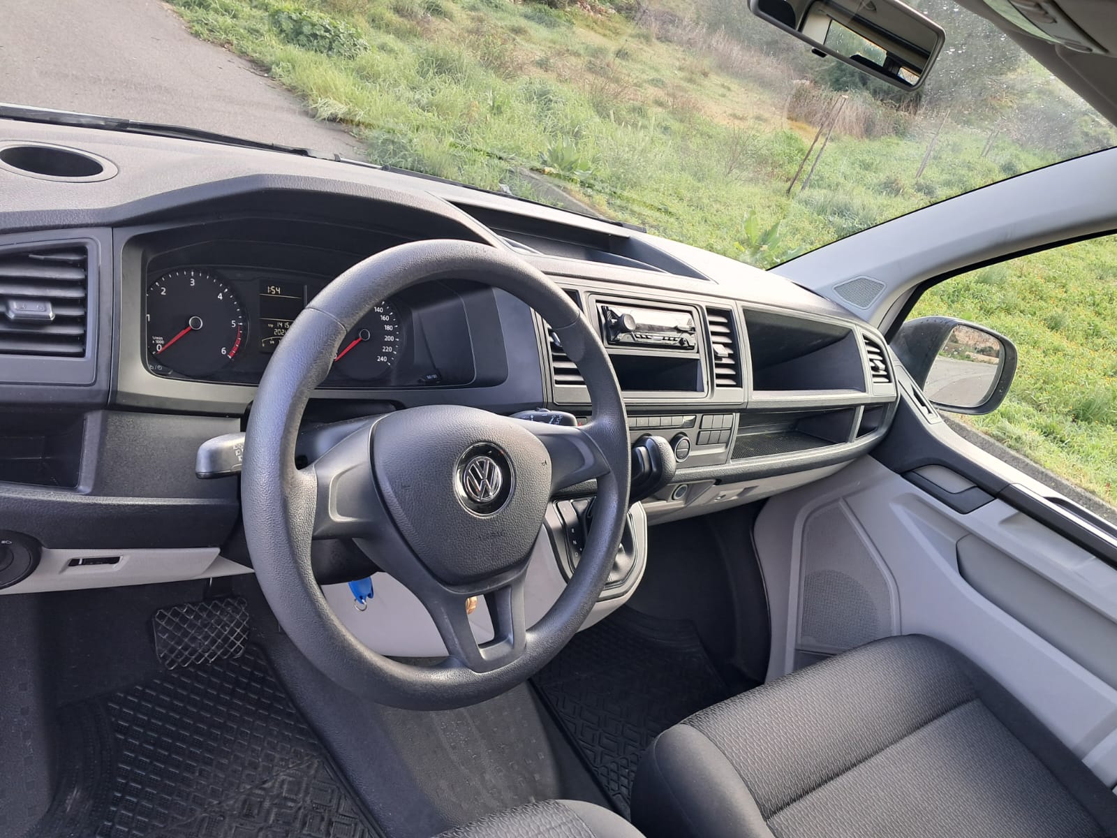 Volkswagen Caravelle 2.0 TDI – 9 posti (Iva Esposta)