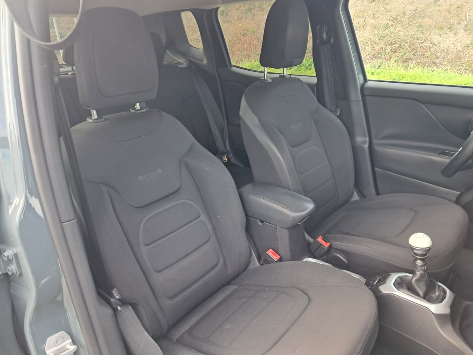 Jeep Renegade 1.6 Mtj 120 CV (eseguito tagliando completo con distribuzione)