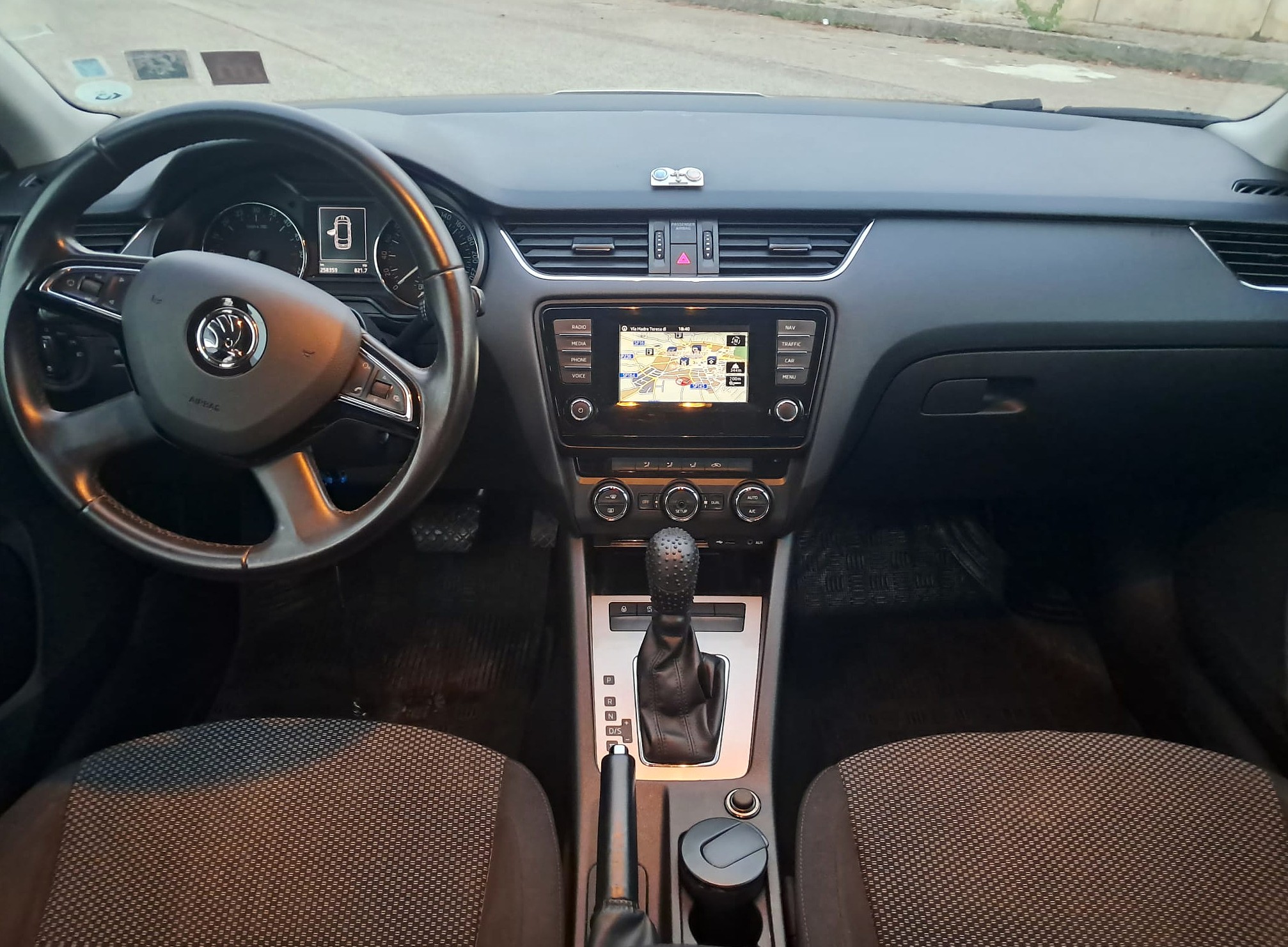 Skoda Octavia 1.6 TDI CR 105 CV DSG Wagon Ambition