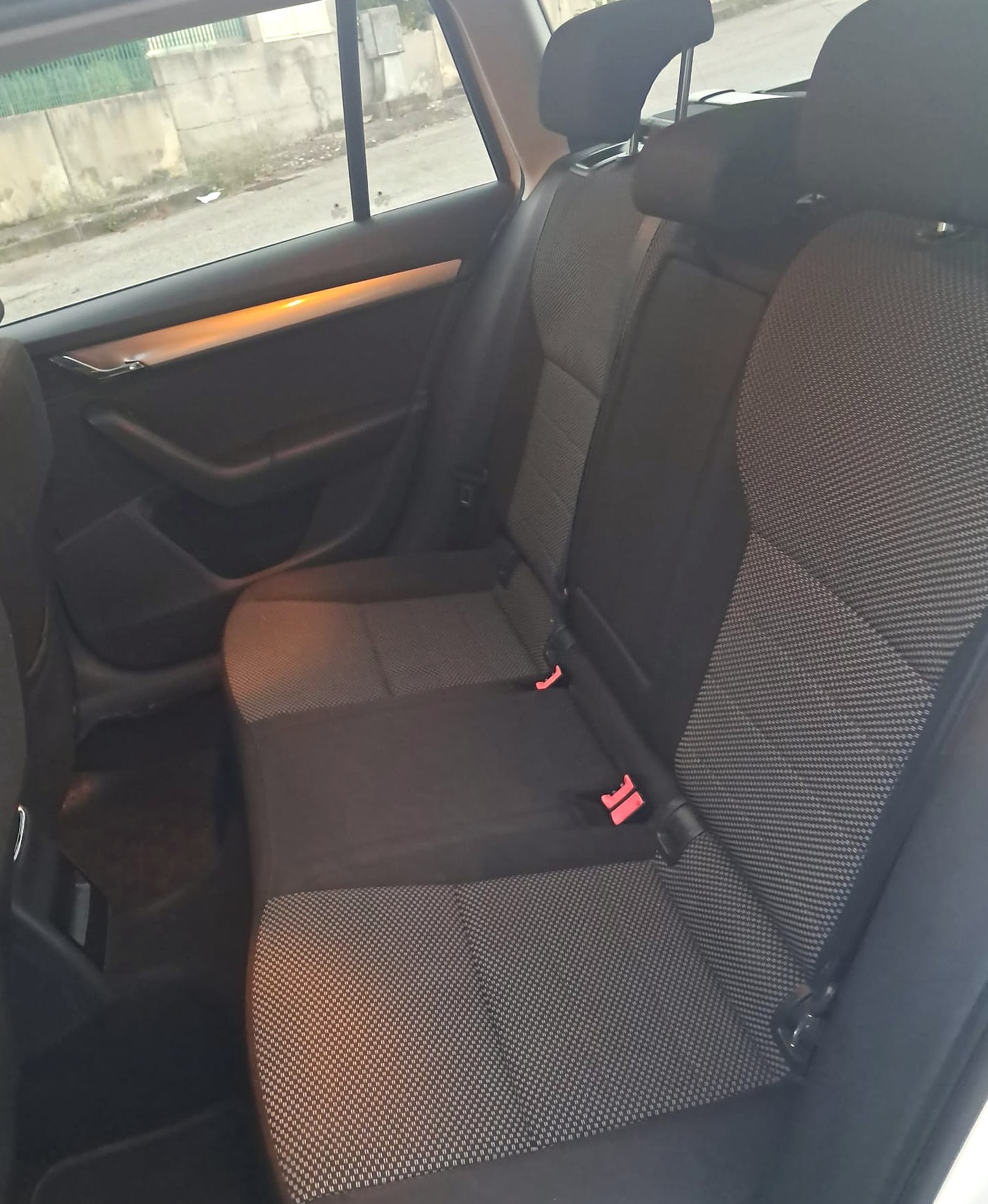 Skoda Octavia 1.6 TDI CR 105 CV DSG Wagon Ambition