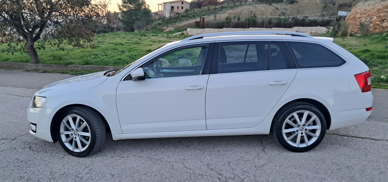 Skoda Octavia 1.6 TDI CR 105 CV DSG Wagon Ambition