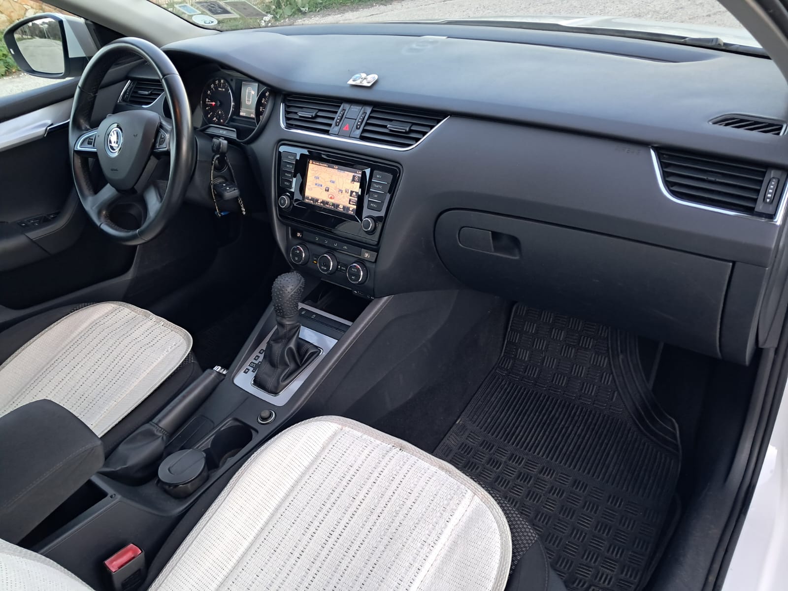 Skoda Octavia 1.6 TDI CR 105 CV DSG Wagon Ambition