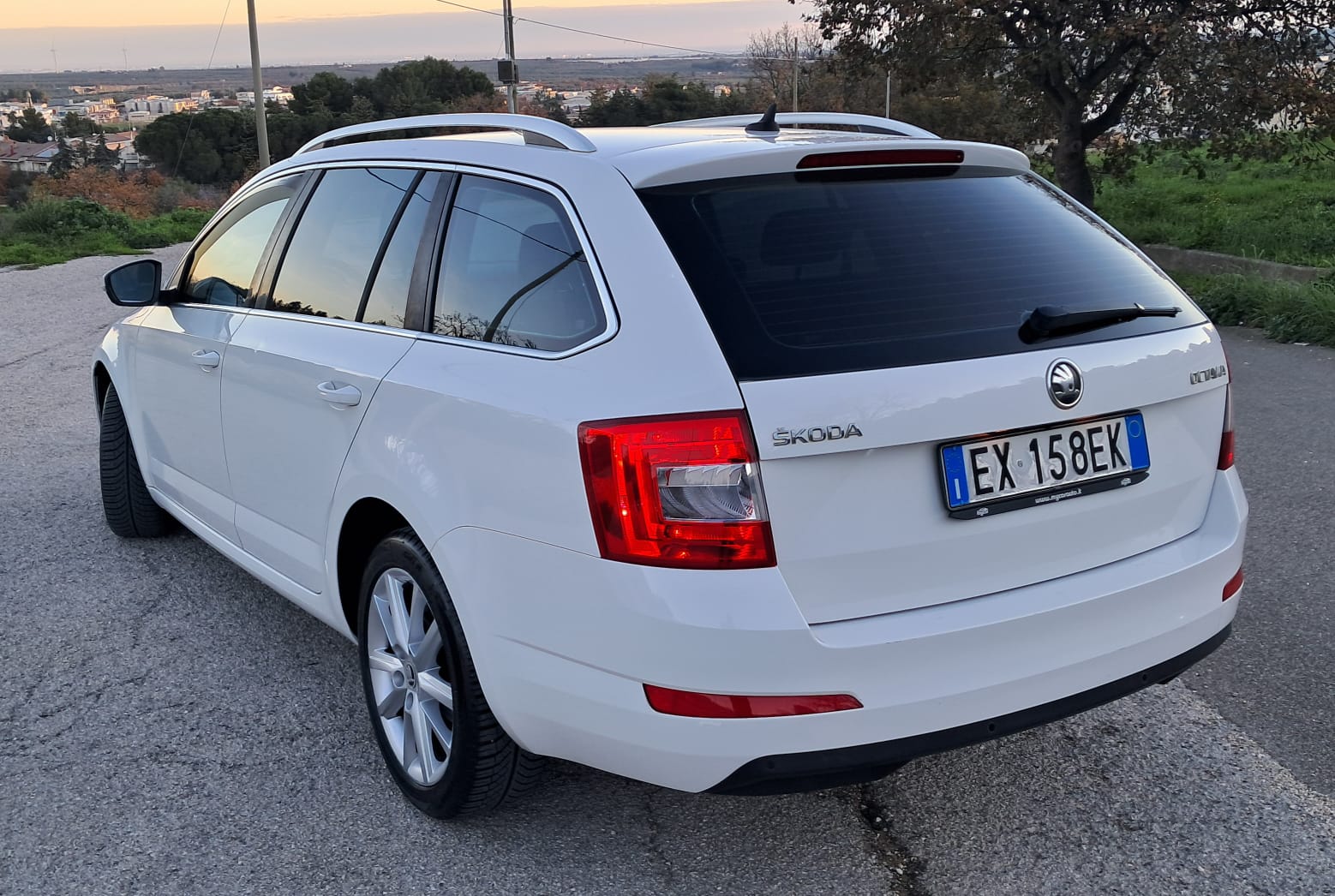 Skoda Octavia 1.6 TDI CR 105 CV DSG Wagon Ambition