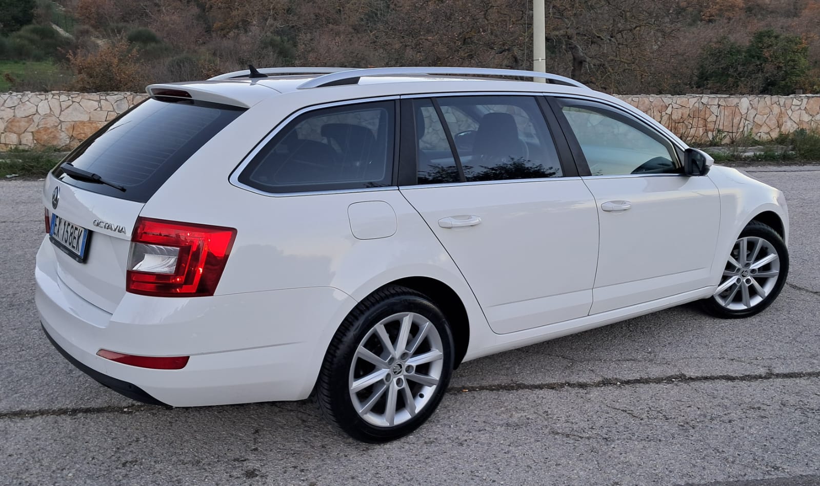 Skoda Octavia 1.6 TDI CR 105 CV DSG Wagon Ambition