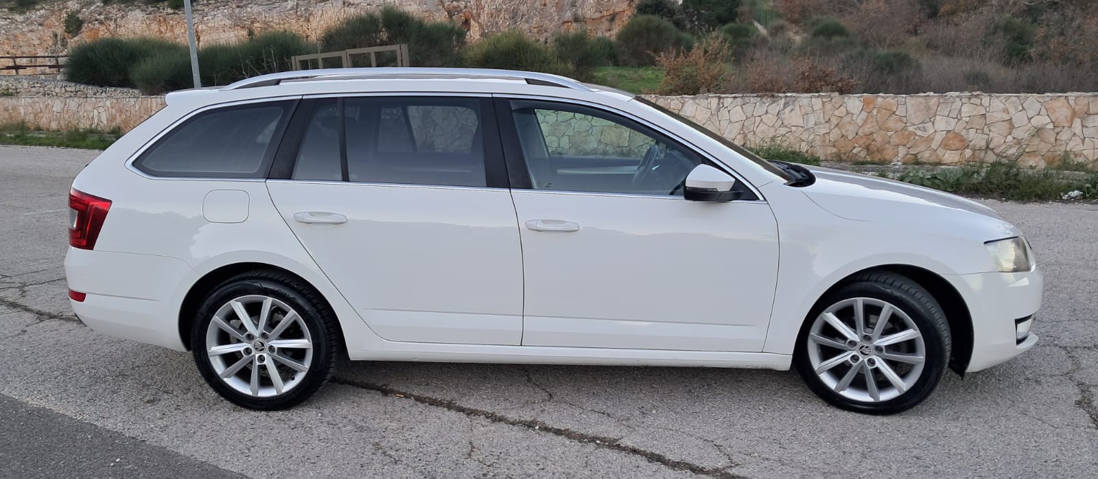 Skoda Octavia 1.6 TDI CR 105 CV DSG Wagon Ambition