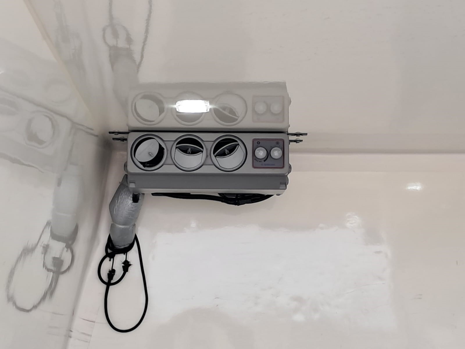 Ford Transit Custom 300 EcoBlue Hybrid 130PL Furgone Trend- coibentato con frigo – (Iva esposta)