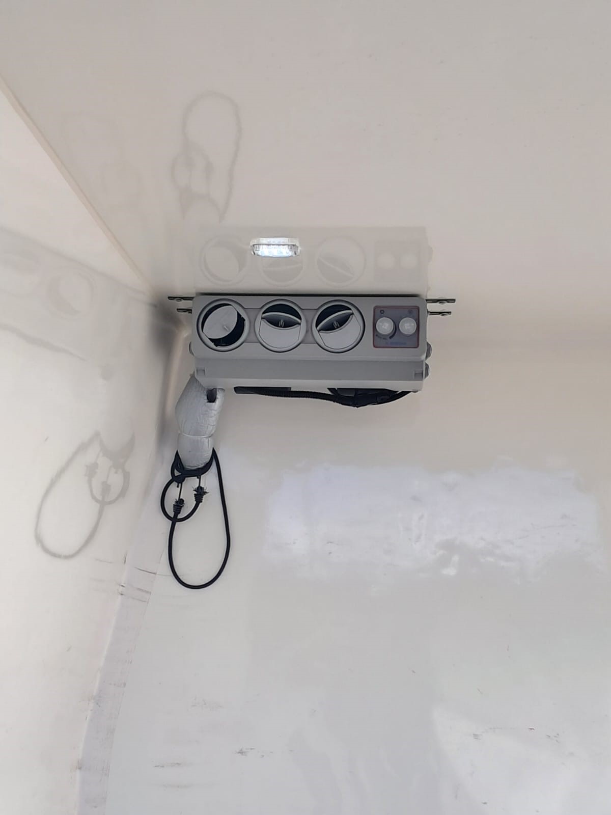 Ford Transit Custom 300 EcoBlue Hybrid 130PL Furgone Trend