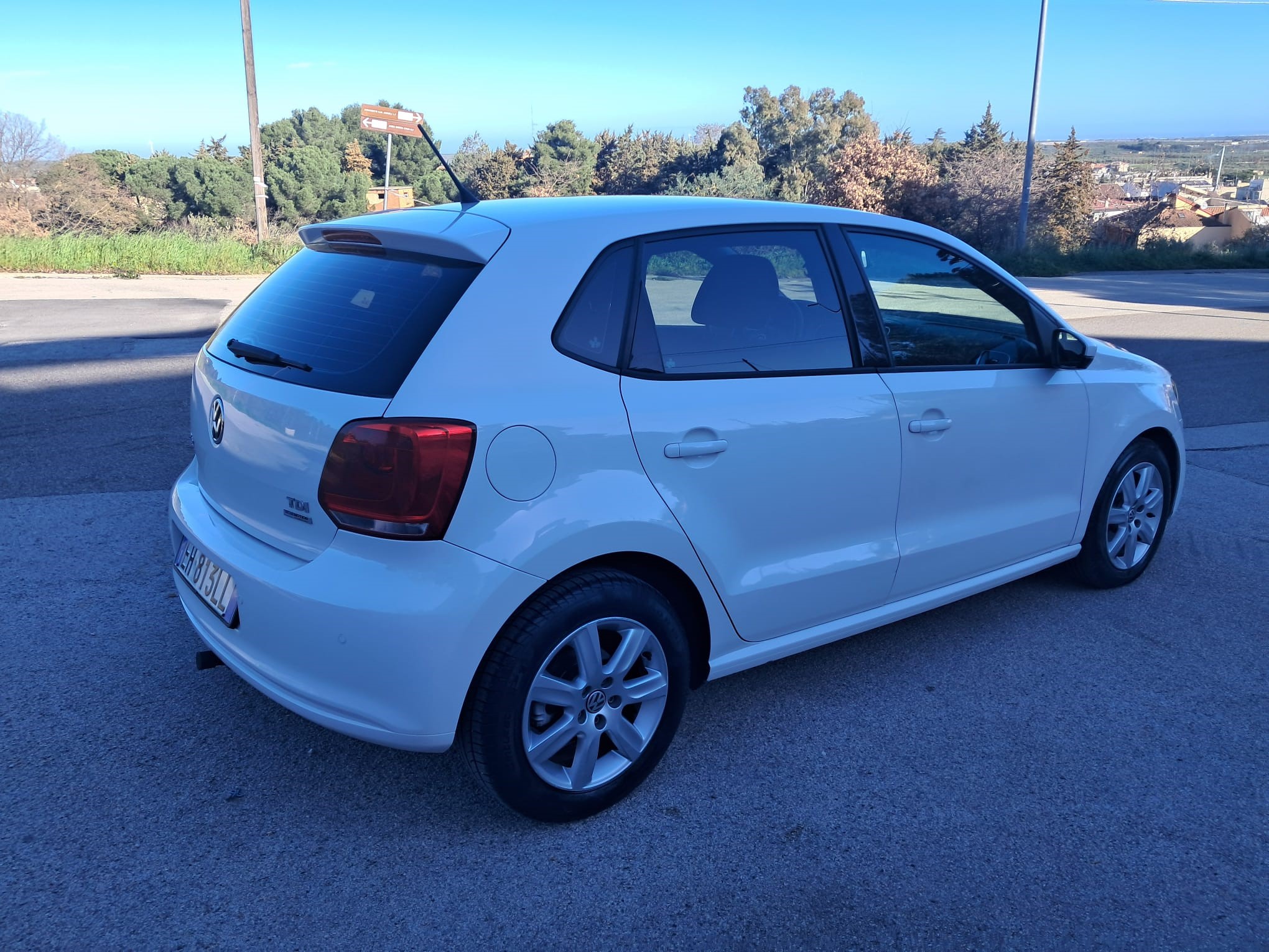 Volkswagen Polo1.6 TDI (con gancio traino e block shaft)