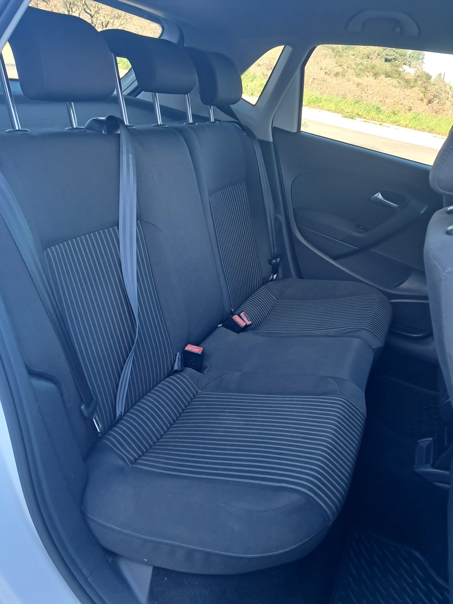 Volkswagen Polo1.6 TDI (con gancio traino e block shaft)