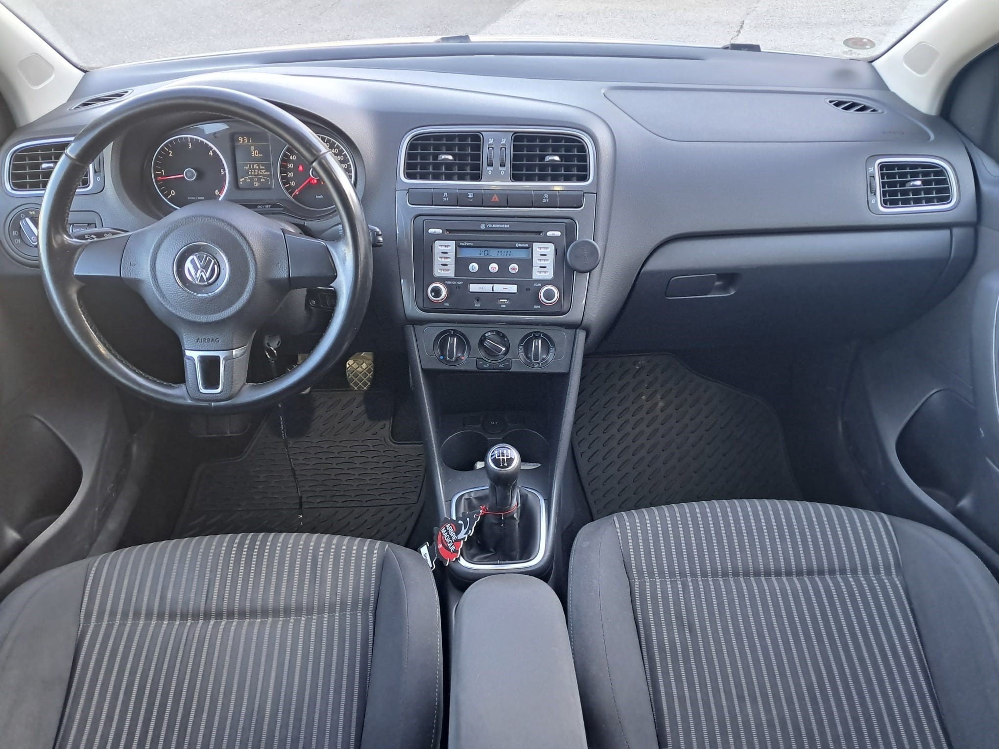 Volkswagen Polo1.6 TDI (con gancio traino e block shaft)