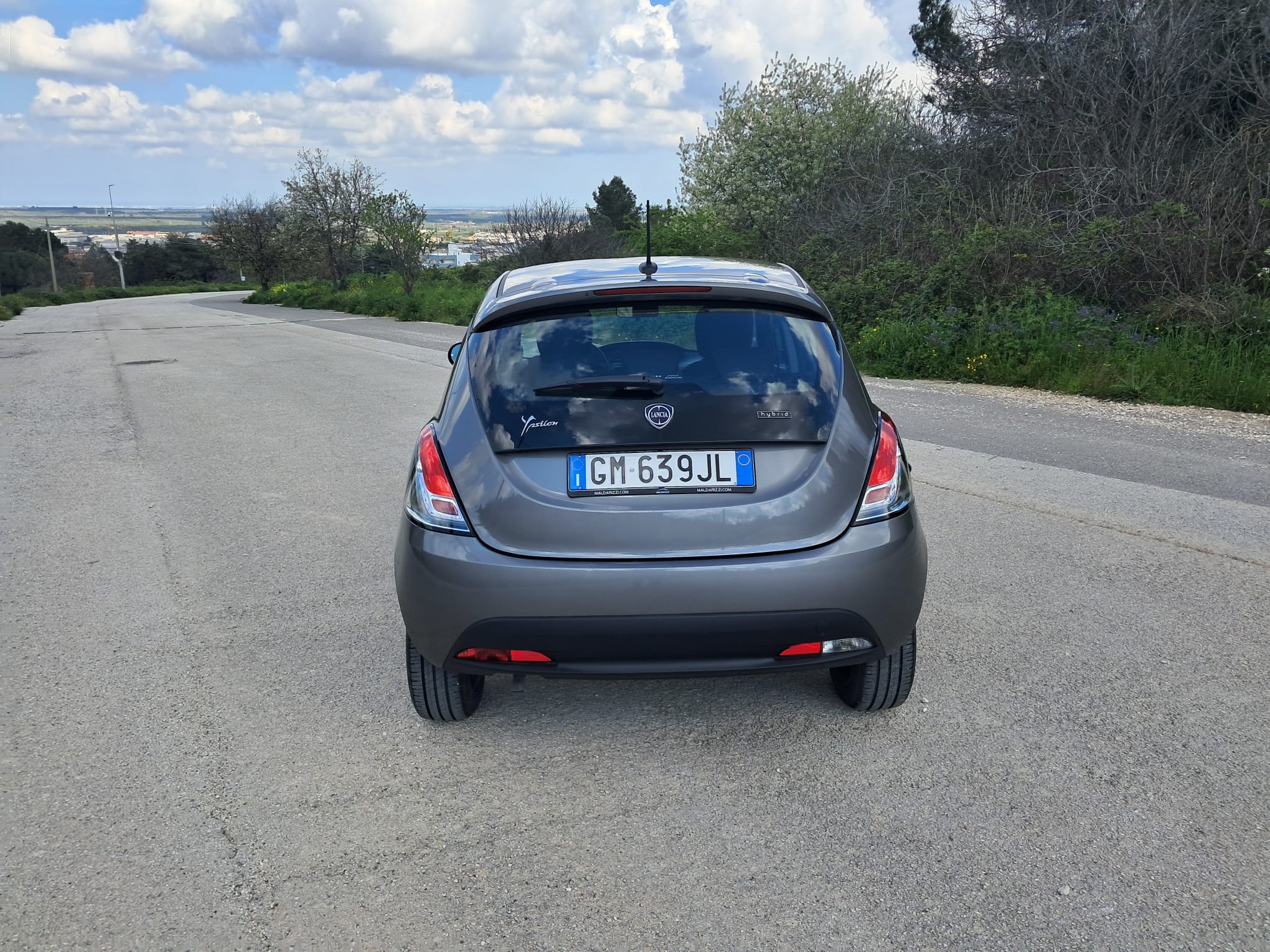 Lancia Ypsilon 1.0 FireFly S&S Hybrid