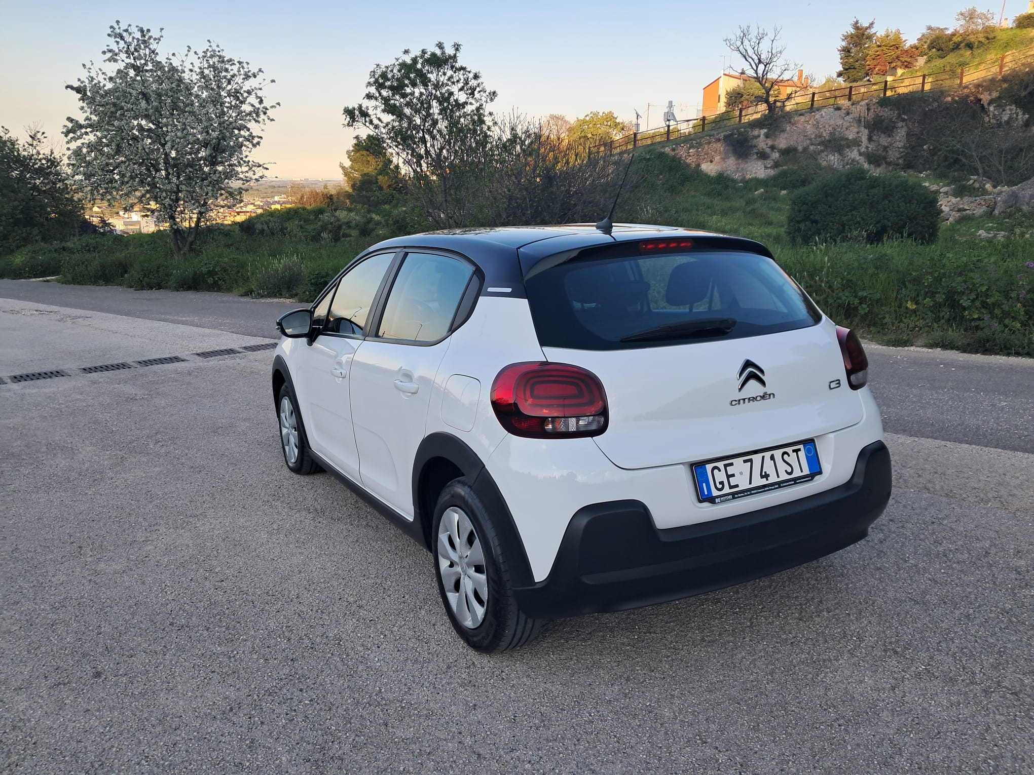 Citroen C3 BlueHDi 100 S&S Shine Pack (IVA ESPOSTA)