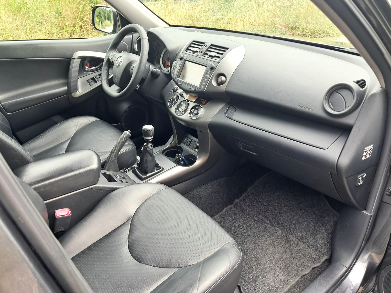 Toyota RAV4 2.2 D-4D 150 CV DPF Luxury, Diesel 150 cv, 5 porte