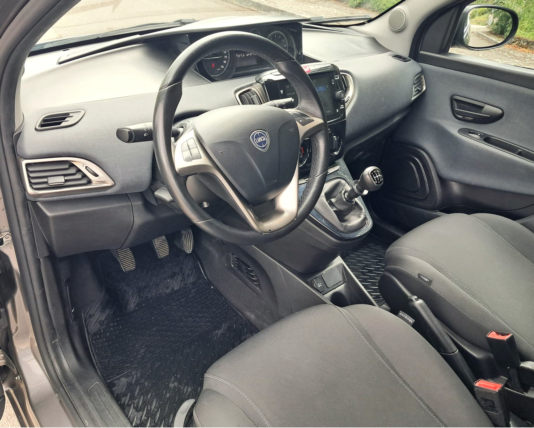 Lancia Ypsilon 1.0 FireFly 5 porte S&S Hybrid