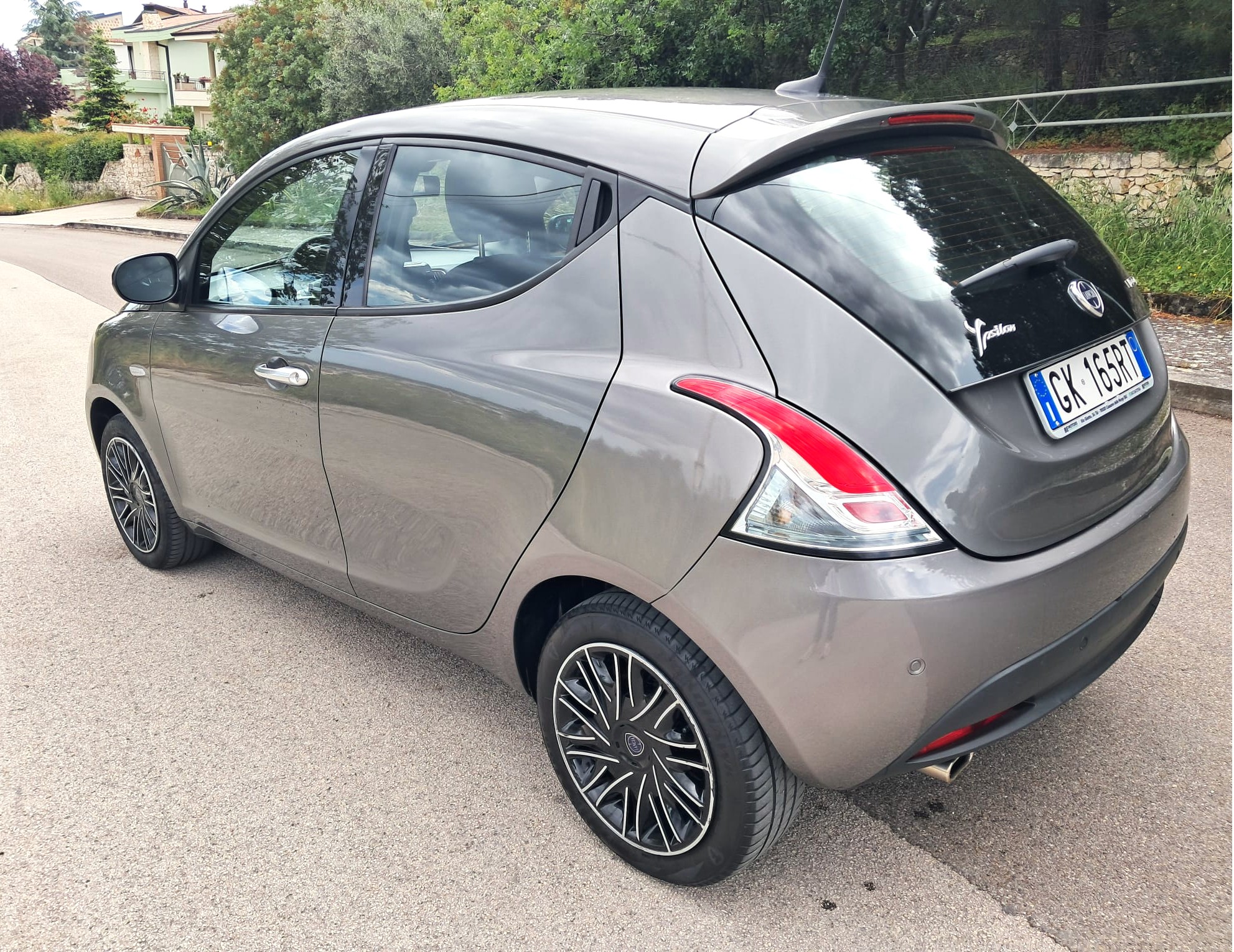 Lancia Ypsilon 1.0 FireFly 5 porte S&S Hybrid