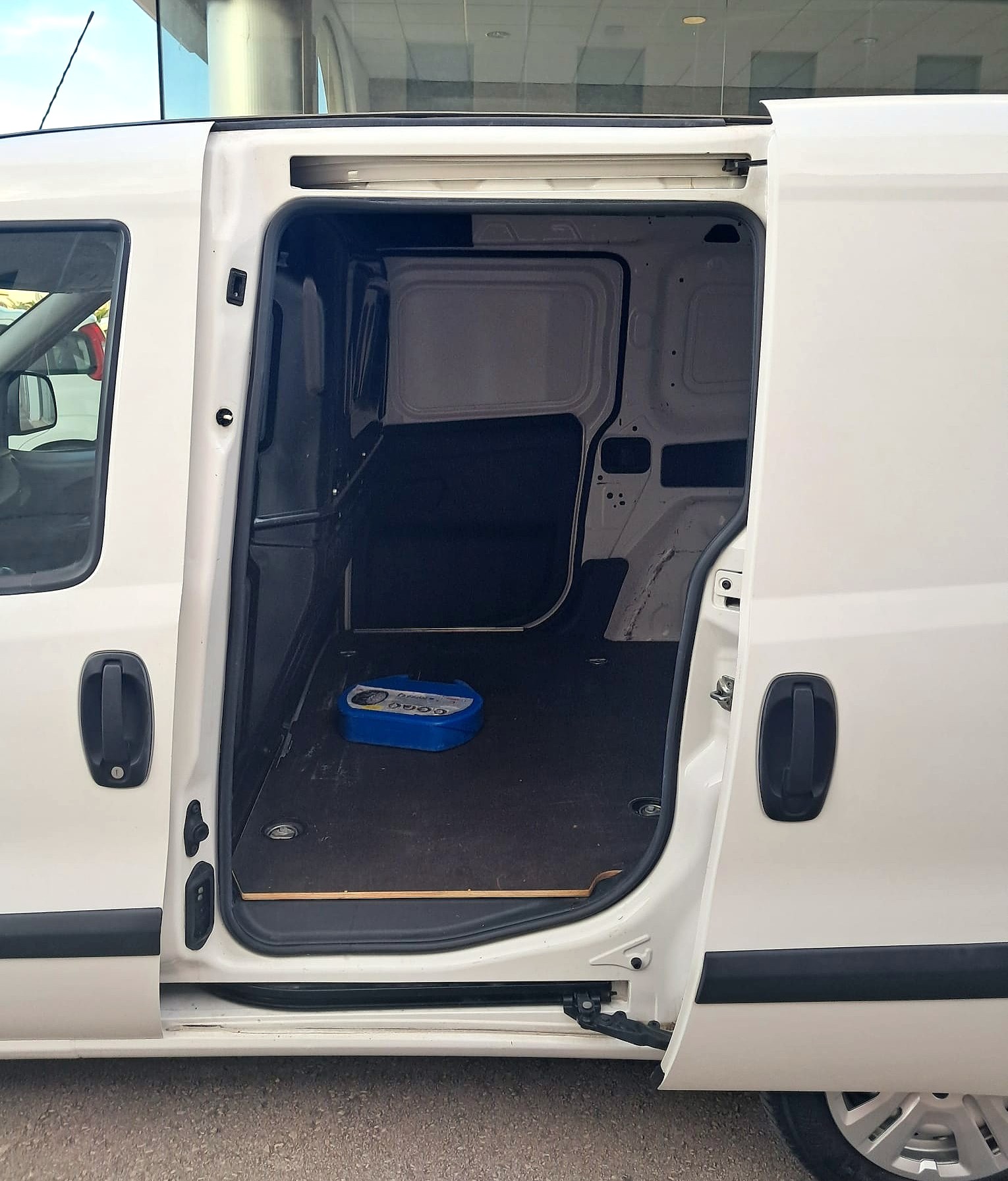 Fiat Doblò 1.6 MJT 105CV PC-TN Cargo Lamierato SX – Doppia porta laterale (Iva Esposta)
