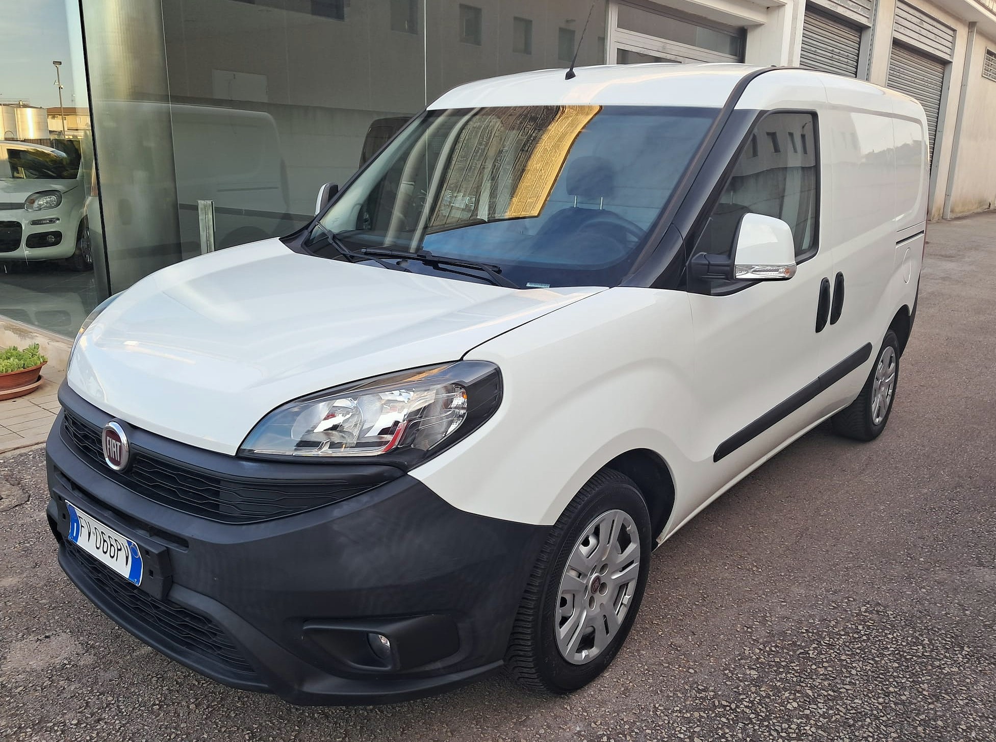 Fiat Doblò 1.6 MJT 105CV PC-TN Cargo Lamierato SX – Doppia porta laterale (Iva Esposta)