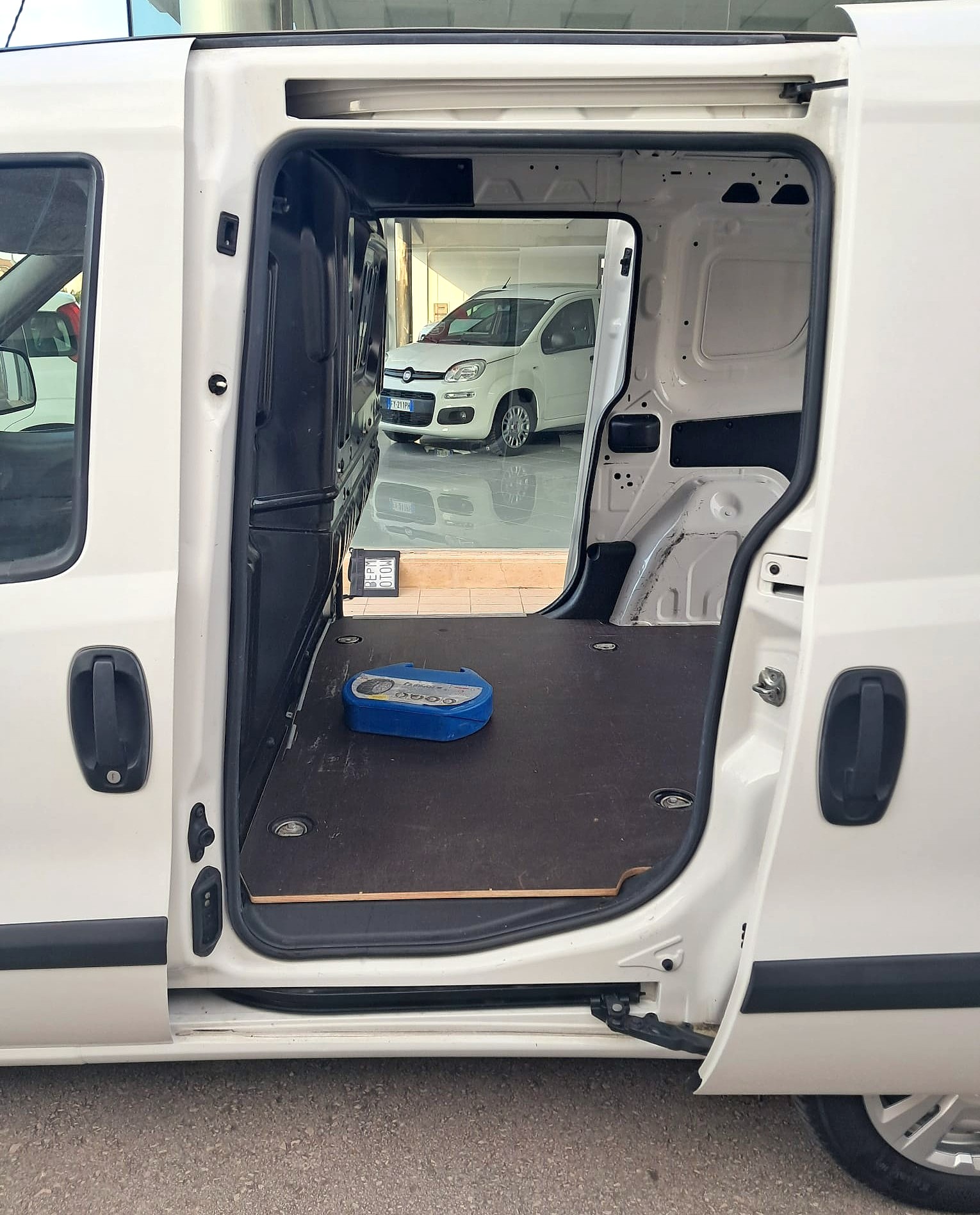 Fiat Doblò 1.6 MJT 105CV PC-TN Cargo Lamierato SX – Doppia porta laterale (Iva Esposta)